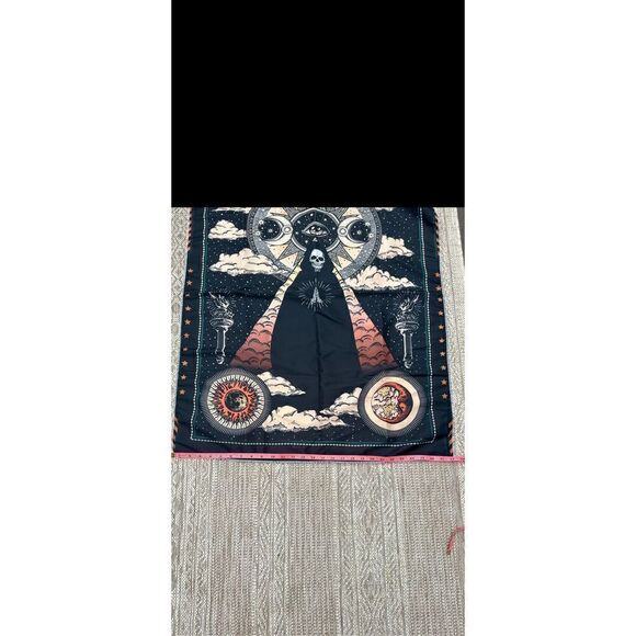 NWT Grim Reaper, tapestry measurements in pictures. - Picture 3 of 10
